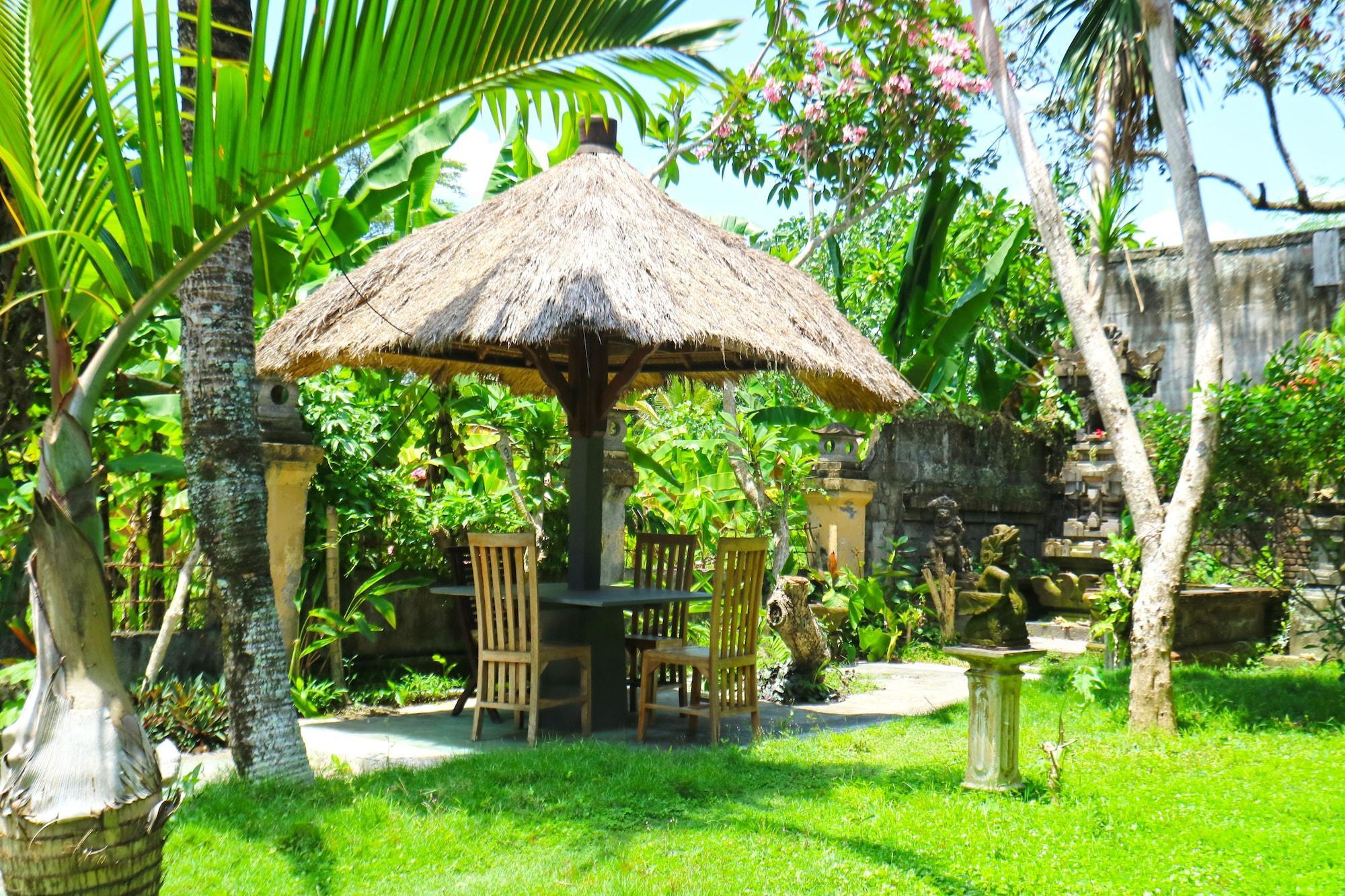 Ubud Kerta City Hotel Exterior foto